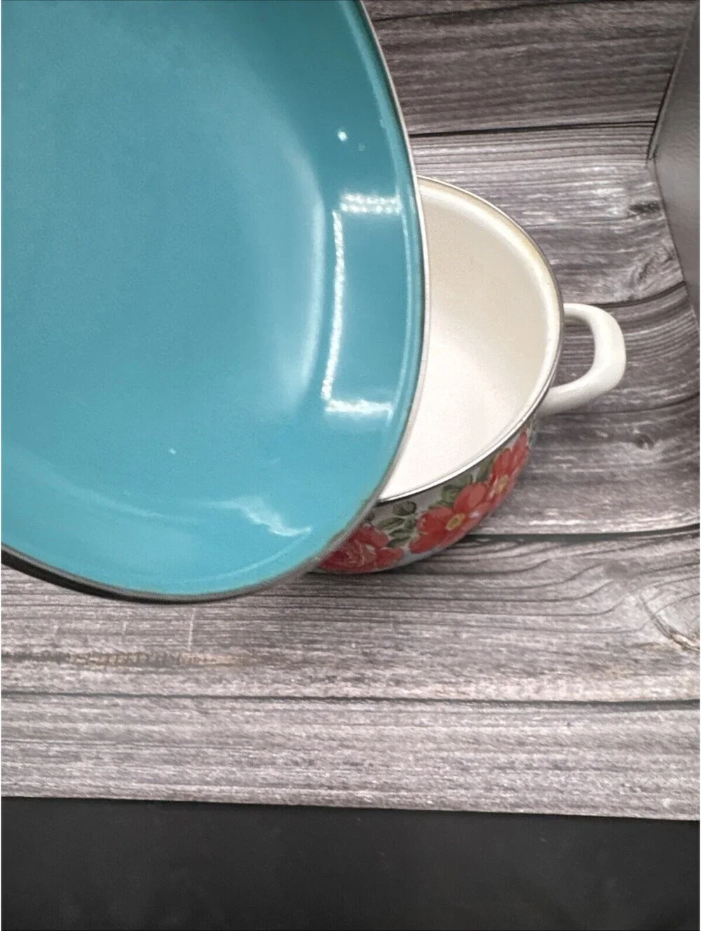 Pioneer Woman Sweet Rose 4 Qt Enamel Pot Dutch Oven Turquoise Lid Cottagecore